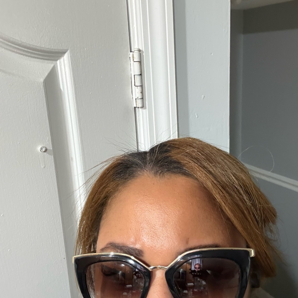 Stylish Black Gradient Women's Sunglasses